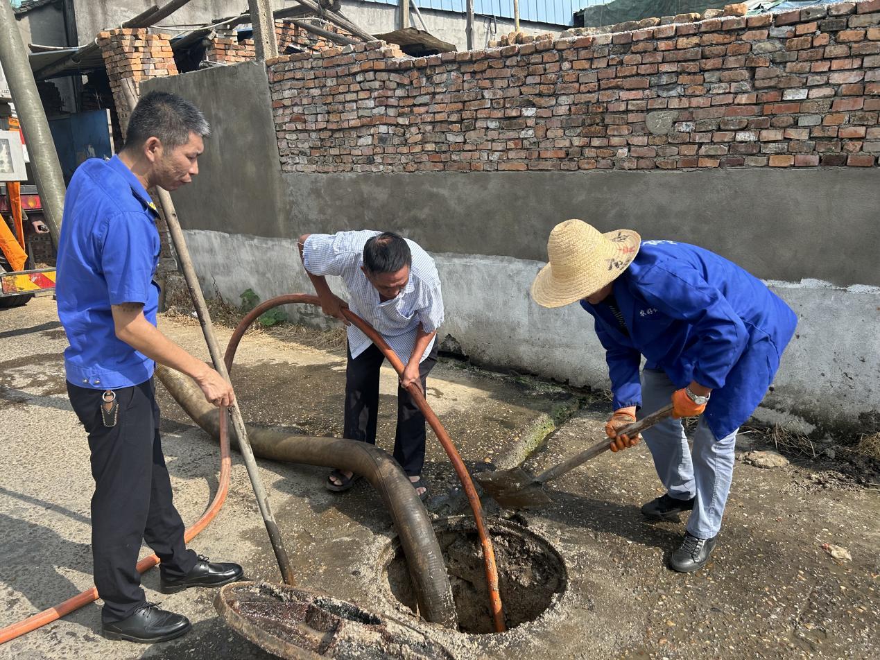 小蓝化粪池清掏价格及服务介绍